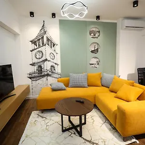 Center - Your Cosy Corner Apartment