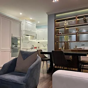 Rooftop Light Apartment